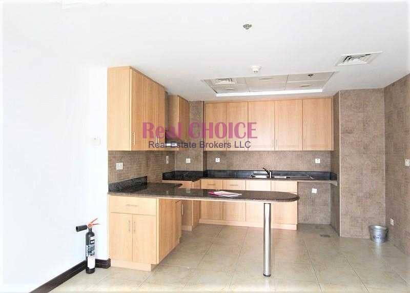 10 Middle Floor Spacious 2BR Apartment | With Maids
