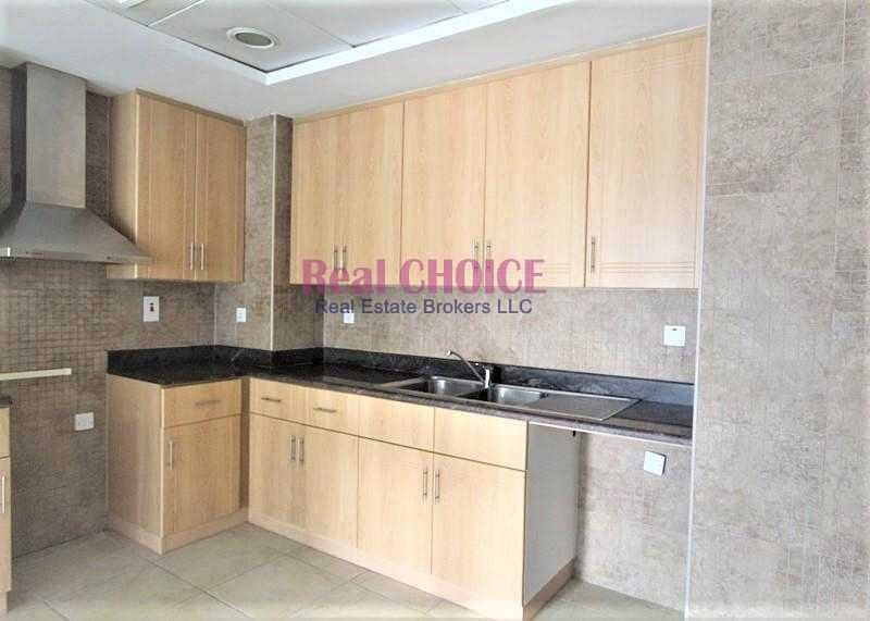 11 Middle Floor Spacious 2BR Apartment | With Maids