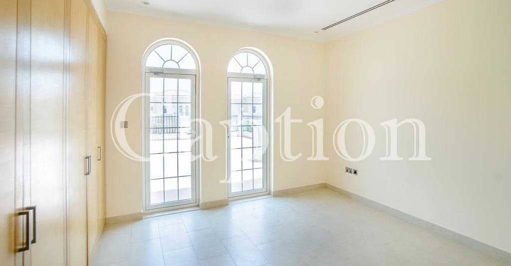 2 4 BR + MAIDS | SINGLE ROW| NEAR TO PARK| DISTRICT 8