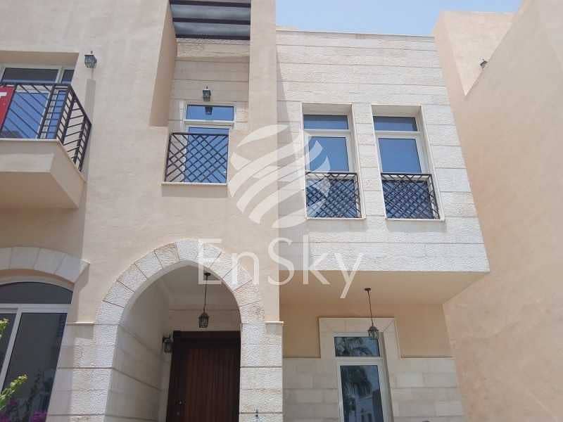 Hot Deal! Luxurious and Spacious Villa Hot Deal! Luxurious and Spacious Villa