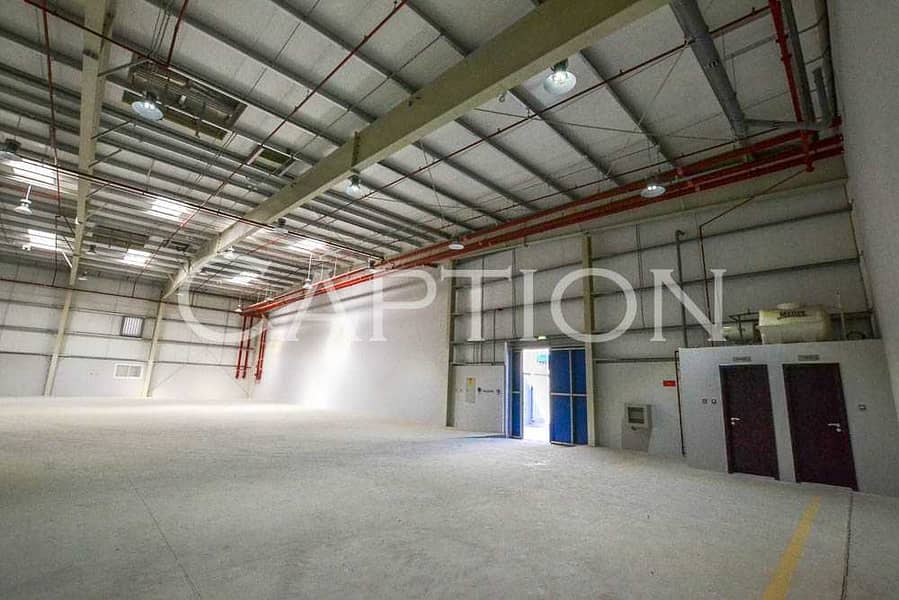 15 HIGH QUALITY WAREHOUSE. New and  well maintained