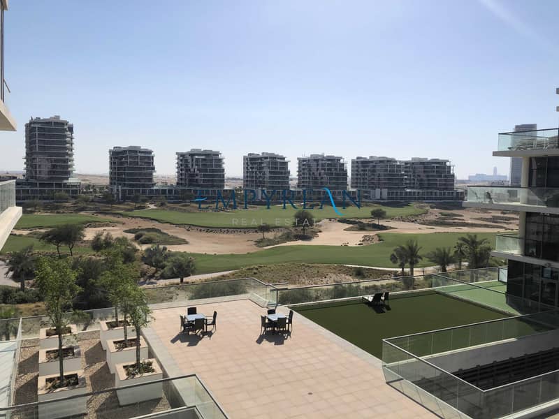 18 Studio Apartment - Balcony - Golf Course View