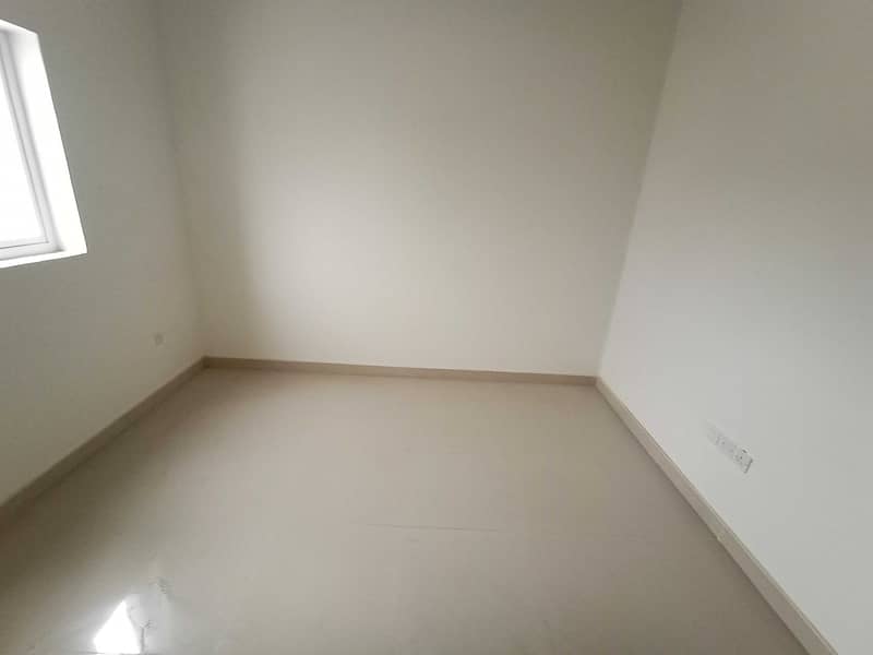 6 Best New 1BHK Just 18k Central AC Family Building Balcony In National paint Muwaileh