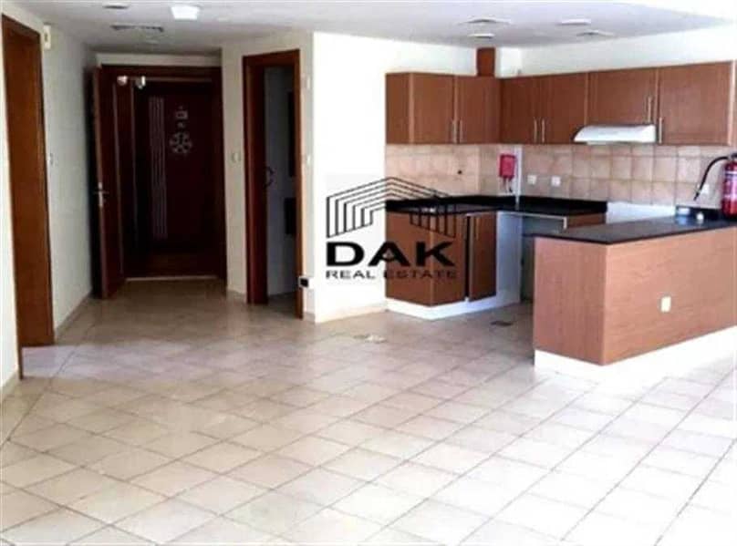 4 Spacious 2 BHK | Balcony | Great View