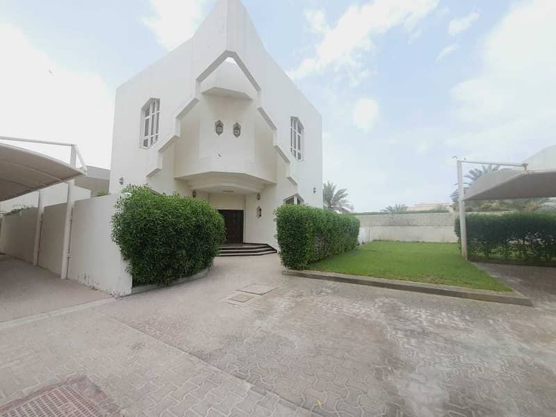 5bhk compound villa in jumeirah 1 rent is 155k 5bhk compound villa in jumeirah 1 rent is 155k