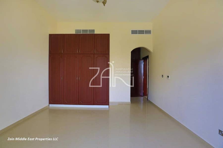 13 Spacious Vacant 6 BR Villa with Pool High Standard
