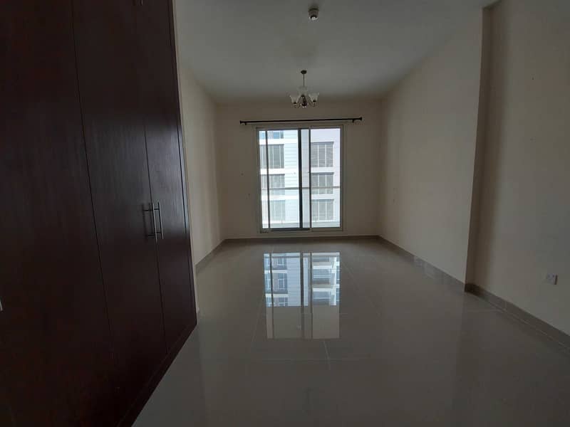 22 Cheap 1BHK | Top Amenities | Ready to Move In!