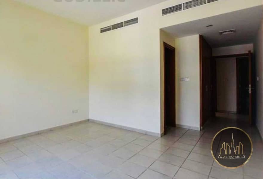 4 Beautiful 2 Bed+study| pool view|Best Layout|