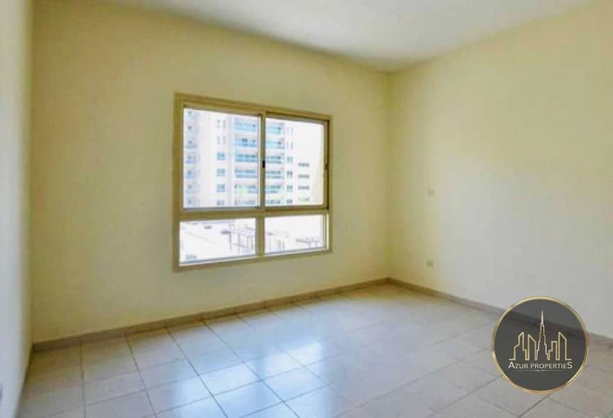 7 Beautiful 2 Bed+study| pool view|Best Layout|