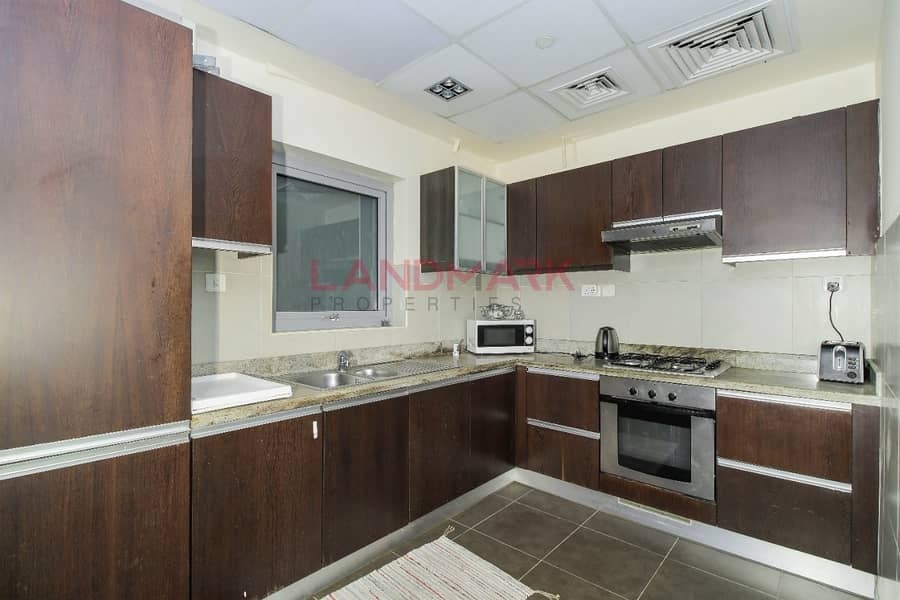 6 Furnished 2BR on High Floor With Nice View