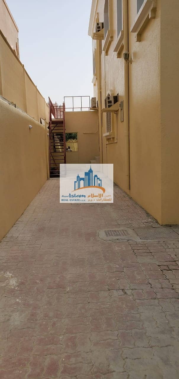 18 hall  & big kitchen villa portion  for rent in al mowaihat 2 for family