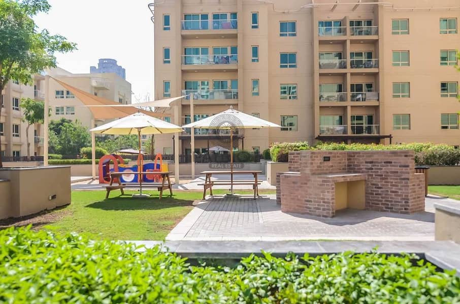 11 Furnished Studio| Bright Unit| Well Maintained