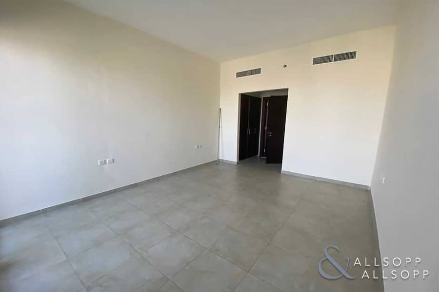 13 One Bed | Unfurnished | Golf Course View