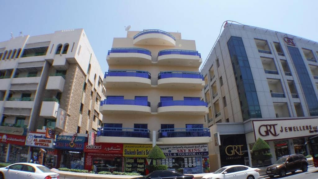 1 BHK Flat in Al Karama w. 13 months Contract