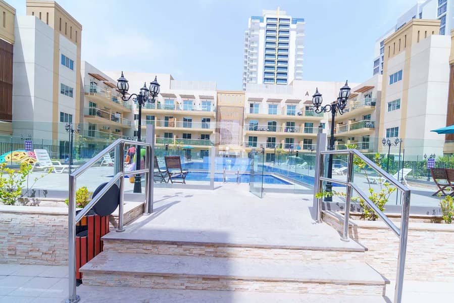 21 SPACIOUS 1BHK  IN A NEW BUILDING DISTRICT 12