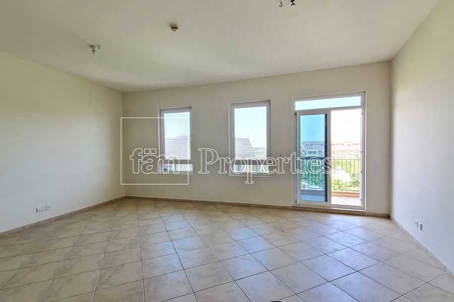 4 Premium Unit| Garden Views | Huge Layout |