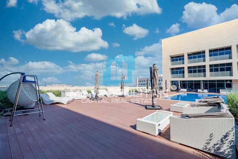 17 4 Payments | Huge Balcony | Superior Facilities