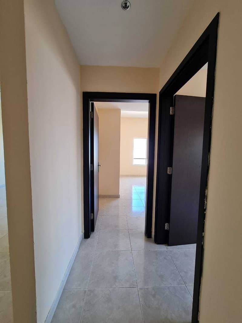 SPACIOUS 2 BHK FOR SALE IN C 4 LAKE TOWER IN EMIRATES CITY IN 245 K INCLUSIVE ALL( NON - NEGOTIABLE)