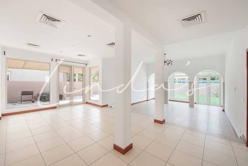 3 Saheel Villa 3 beds  Extended with Up Graded Kitchen