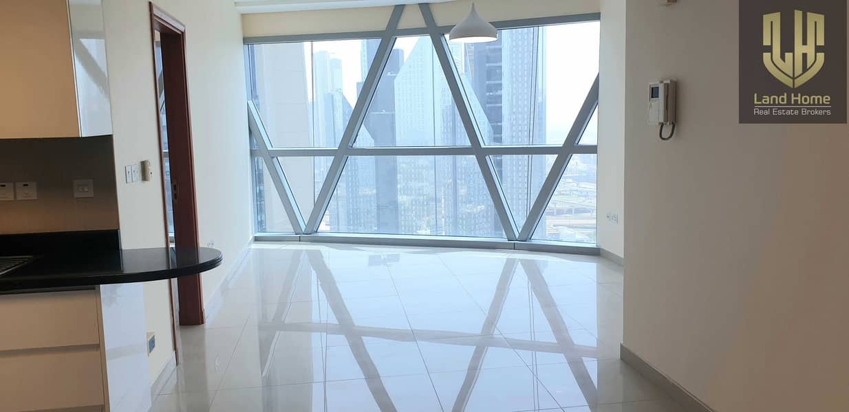 3 2BHK+difc and Zaabeel view  - 2 parking spots