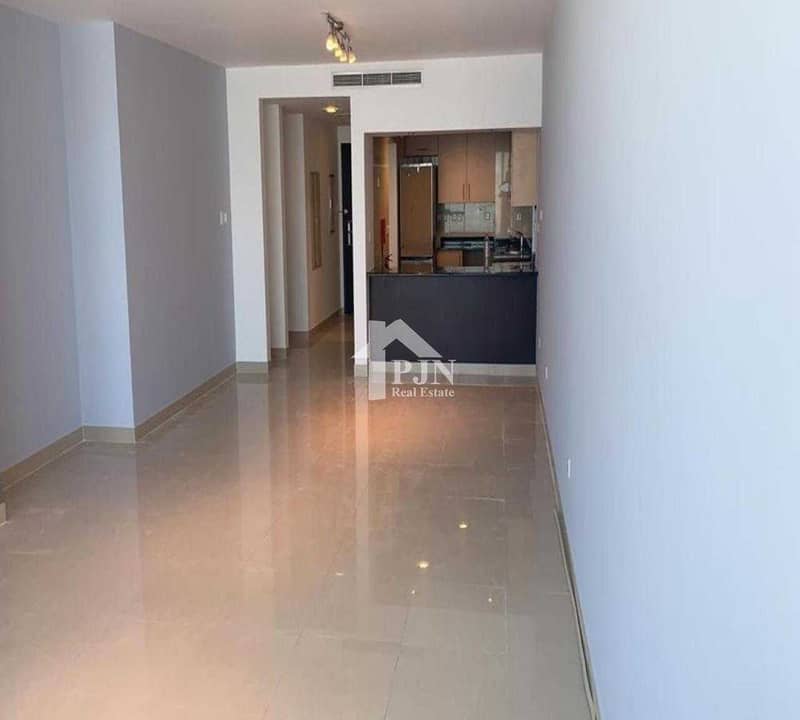 10 Beautiful !! 2BR For Rent In Sky Tower