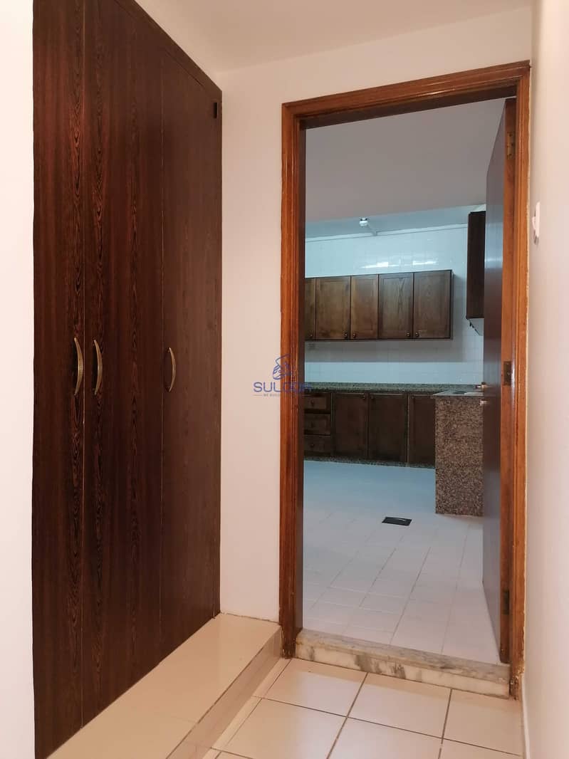 19 Spacious 3BHK with big balcony for 65k in Hamdan nearby Al Mariah Mall