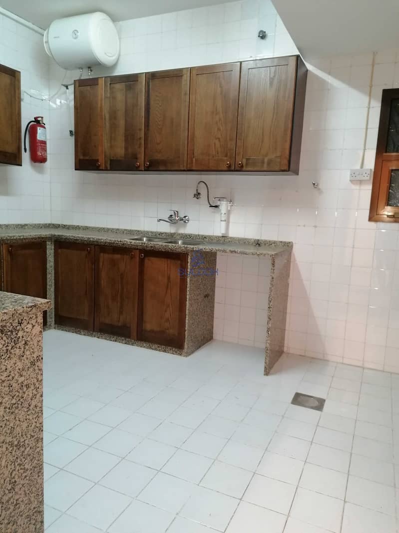 20 Spacious 3BHK with big balcony for 65k in Hamdan nearby Al Mariah Mall