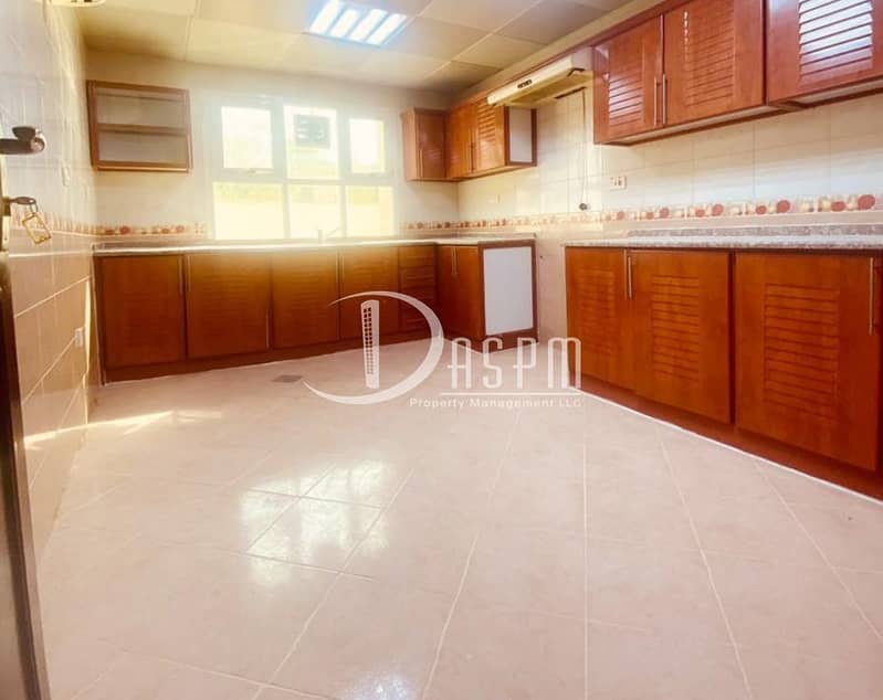 6 Great 6BR Villa for  135K | Well Maintained | Spacious Layout