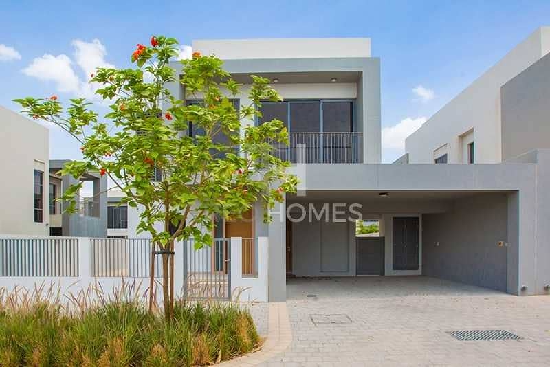 Single row|Landscaped|Internal road view