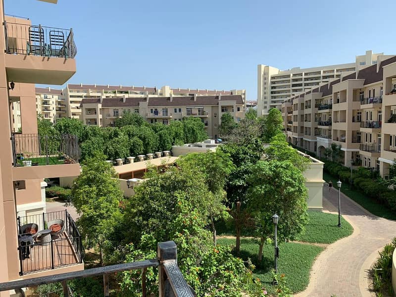 IMMACULATE | 2BHK | NEXT TO POOL!