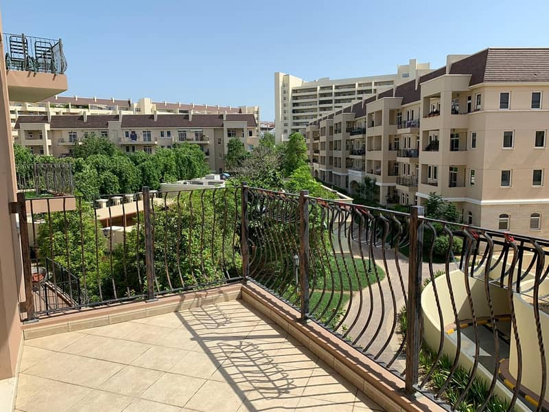 7 IMMACULATE | 2BHK | NEXT TO POOL!