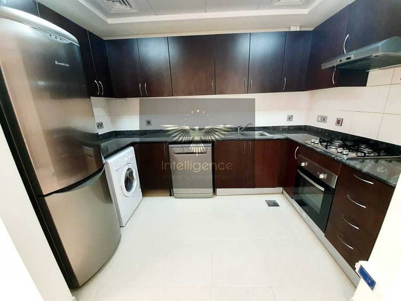 11 Cozy Flat with Kitchen Appliances and Balcony!