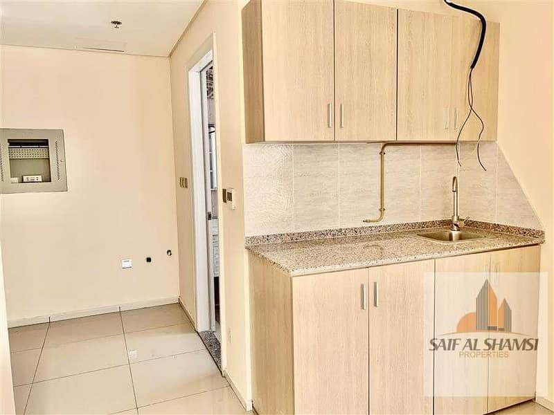 4 No Commission | 1 Month Free | Brand-new | 5 Mins Walk to Metro