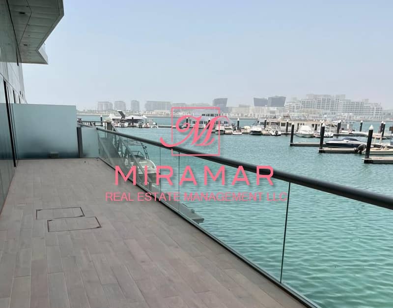 HOT DEAL! LUXURY 3B DUPLEX WITH BOAT PARKING
