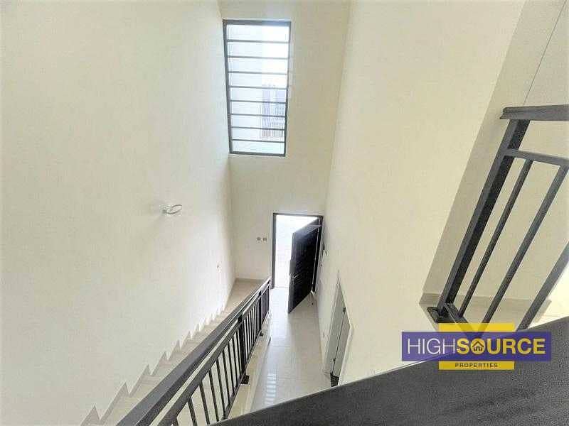 9 Hot Deal | Spacious 3 Bed + Maid |  No Agency Fee