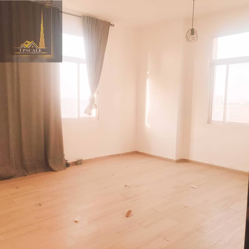 7 UPGRADED APARTMENT|SEPARATE LAUNDRY ROOM|SERVICE CHARGE 6.25|ROI 8.3%|