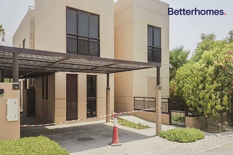 2 Luxury 5 bedrooms villa in Al Zahia, Sharjah