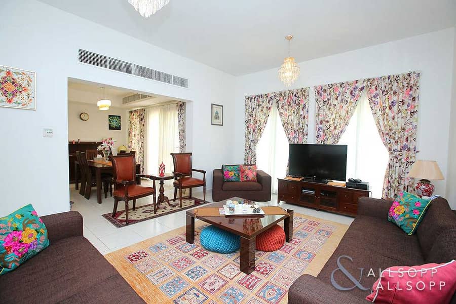 3 Pool & Park View | Great Condition | 3 Bed