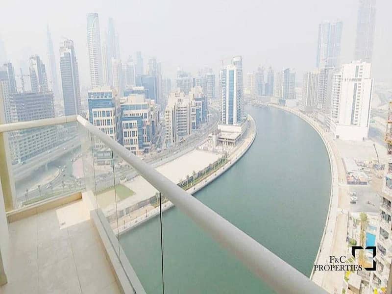 11 Full Lake & Burj Khalifa View | Fully Furnished