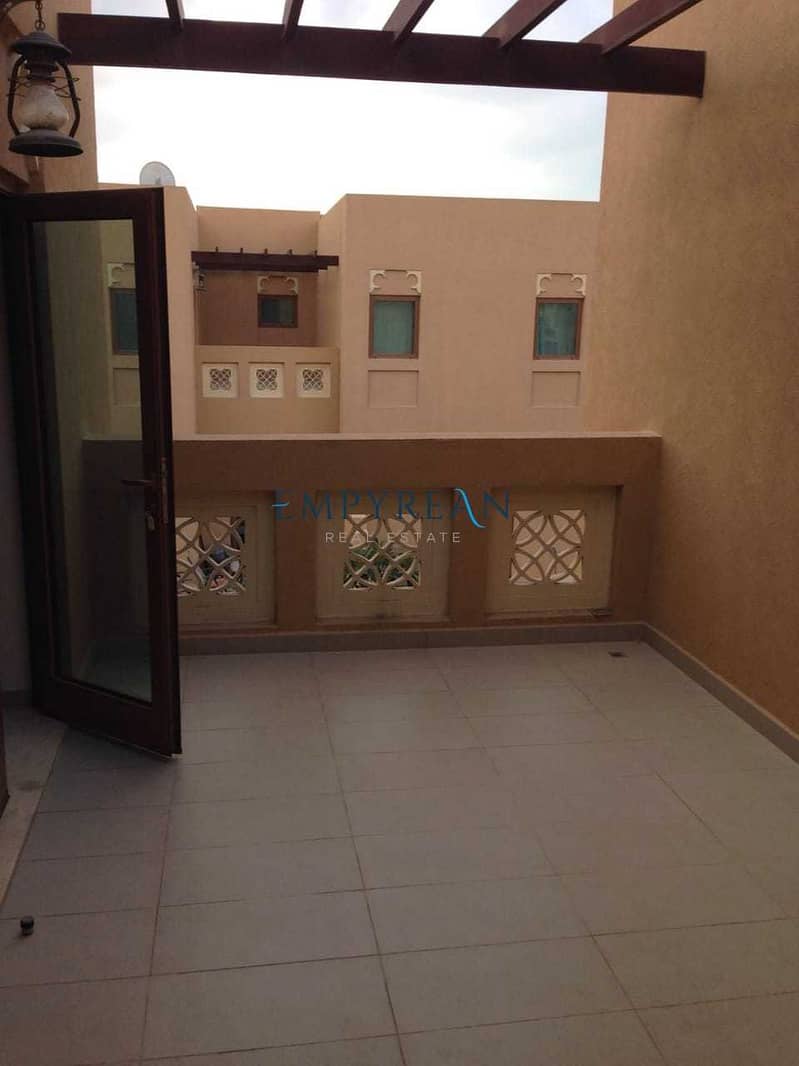 3 Dubai Style  Amazing  5BR+Maid  Villa| Best Location