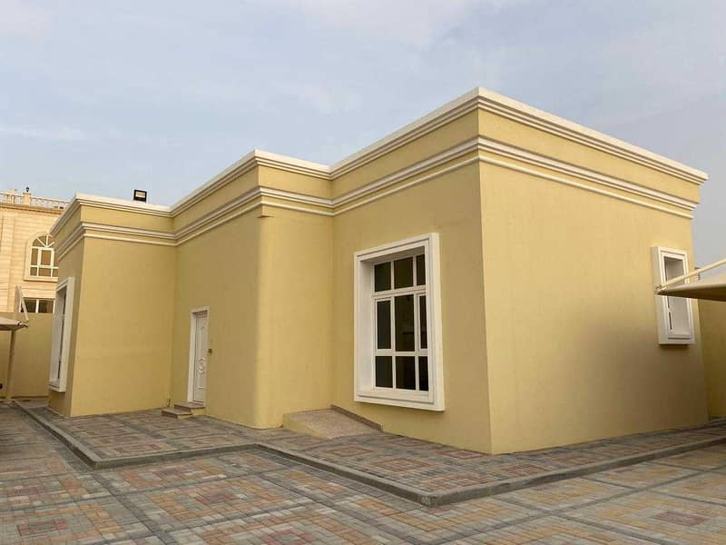 TOWN HOUSE 3 BEDROOM HALL PRIVATE ENTRANCE PRIVATE YARD AVAILABLE AT AL SHAMKHA