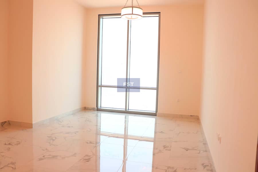 6 Luxury 2 BHK / Sea and Canal View / Ready to Move
