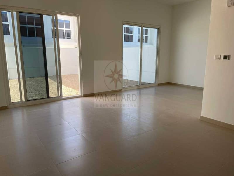 11 Infront of Pool! 3 Bed+Maid's Room in Arabella 3