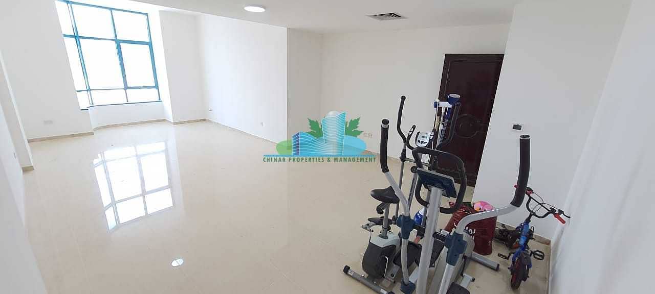 8 Clean 3 BHK with Big hall |4 payments |Community View