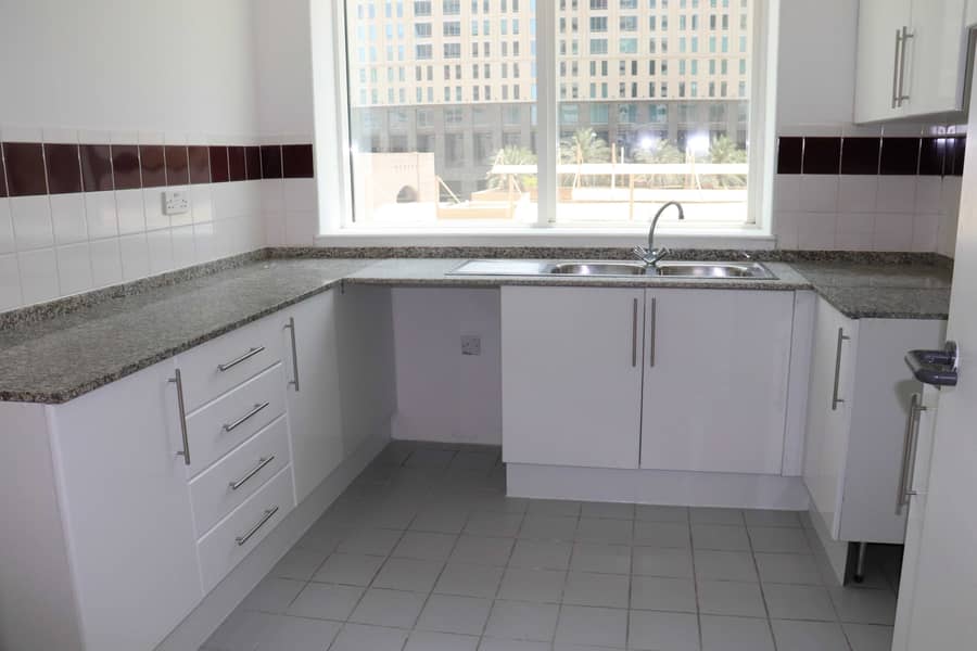 37 3BR in 4 Cheques|Next to the Metro|Chiller Free