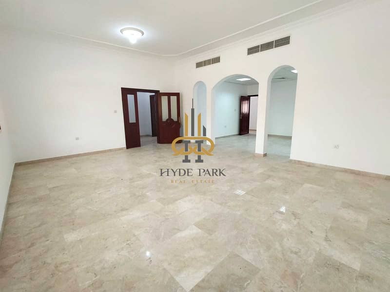 10 Perfectly Located/ Highly Maintained/ Amazing 7BHK