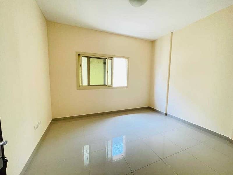 4 70days free // 2bhk //  No first rent // car parking free// opposite side of city centre//