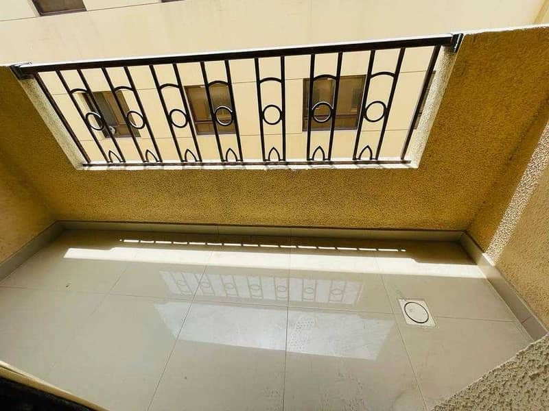 11 70days free // 2bhk //  No first rent // car parking free// opposite side of city centre//