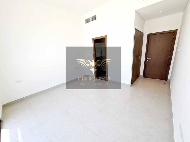 10 Perfect Choice for Investment/Modern Three Floor Villa