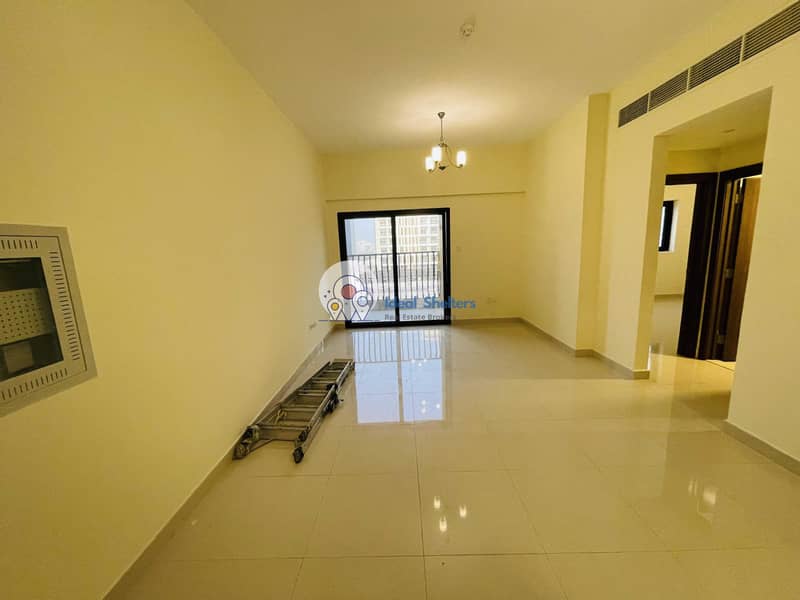 8 OPEN VIEW 2BHK WITH LAUNDRY ROOM